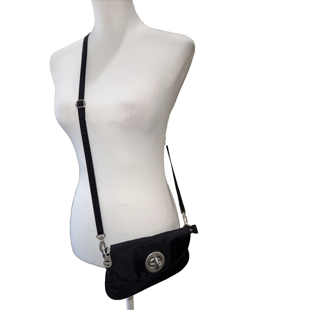 Baggallini Black Nylon Crossbody Shoulder Bag Turnlock Small Lightweight Travel